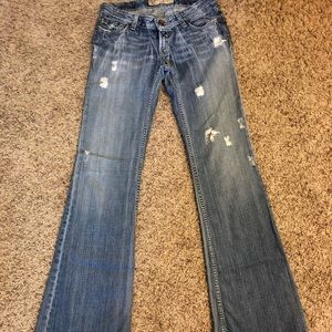 Woman’s Buckle Jeans